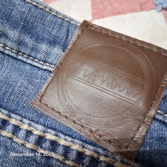 Driftwood Rose Embroidered Denim Blue Ankle Jeans Womens Size 29 - Picture 3 of 16